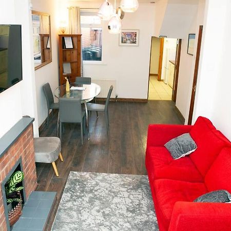 Cheerful 2 Bedroom House In The Heart Of بلفاست المظهر الخارجي الصورة