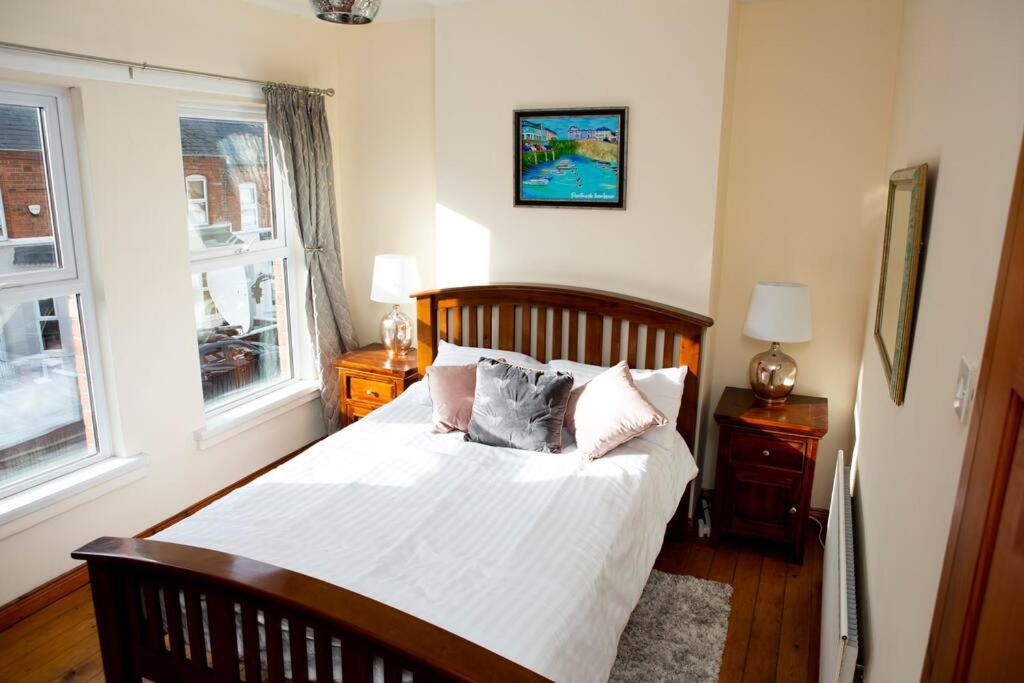 Cheerful 2 Bedroom House In The Heart Of بلفاست المظهر الخارجي الصورة